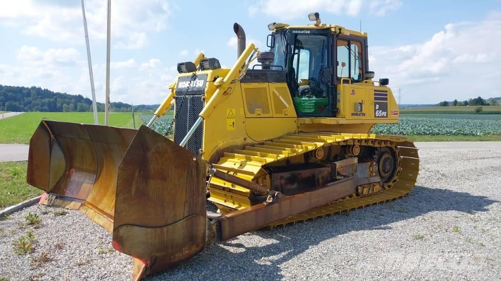 Komatsu D 65 PX-18 Pásové dozery
