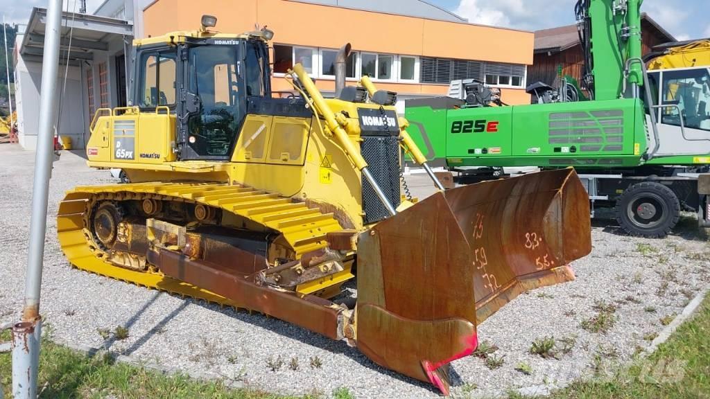 Komatsu D 65 PX-18 Pásové dozery