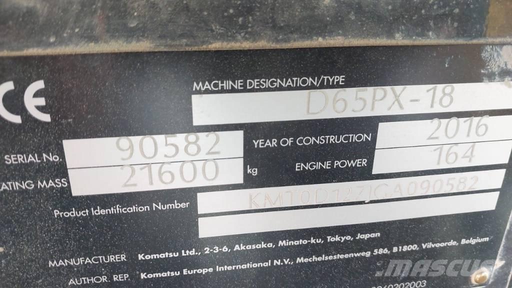 Komatsu D 65 PX-18 Pásové dozery