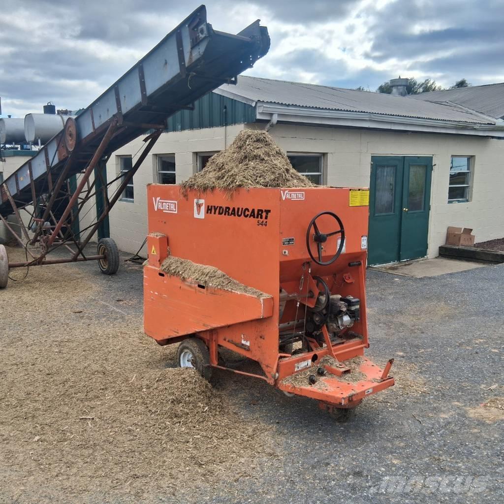 Valmetal 544 Další stroje a zařízení pro chov zemědělských zvířat