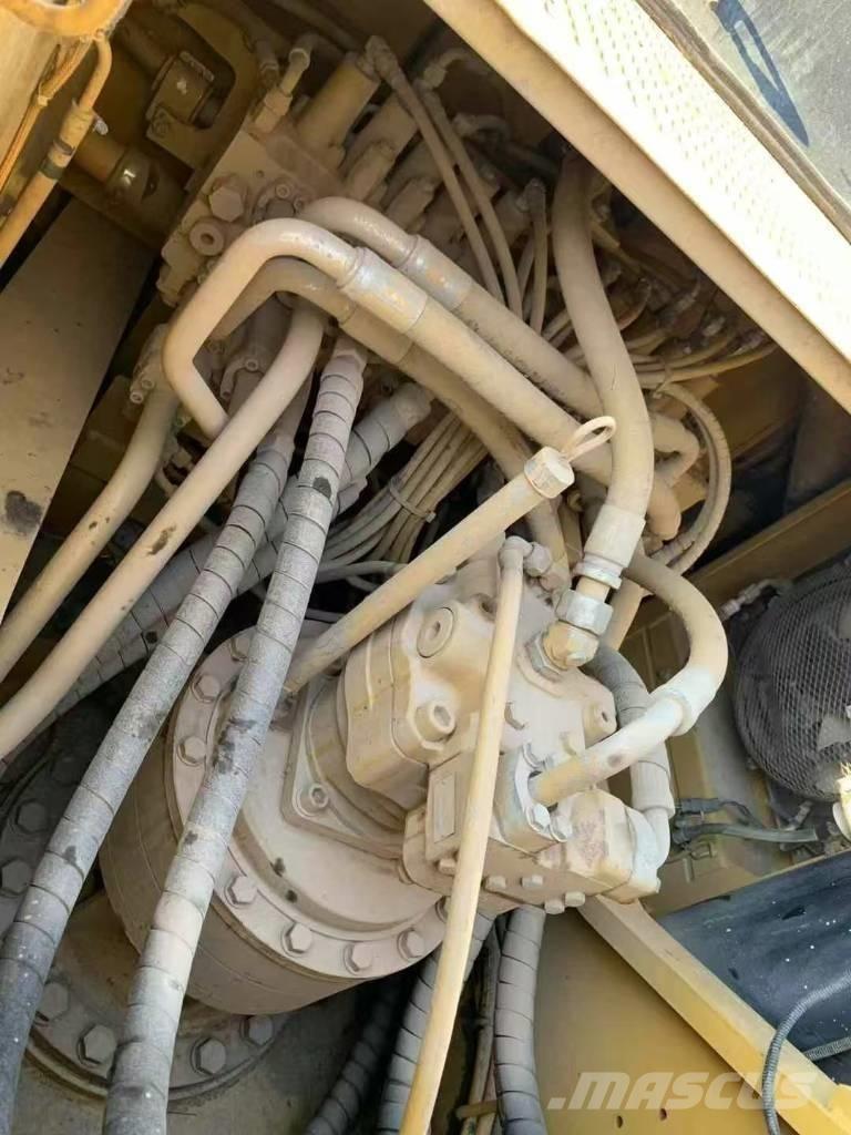 CAT 329 D Pásová rýpadla