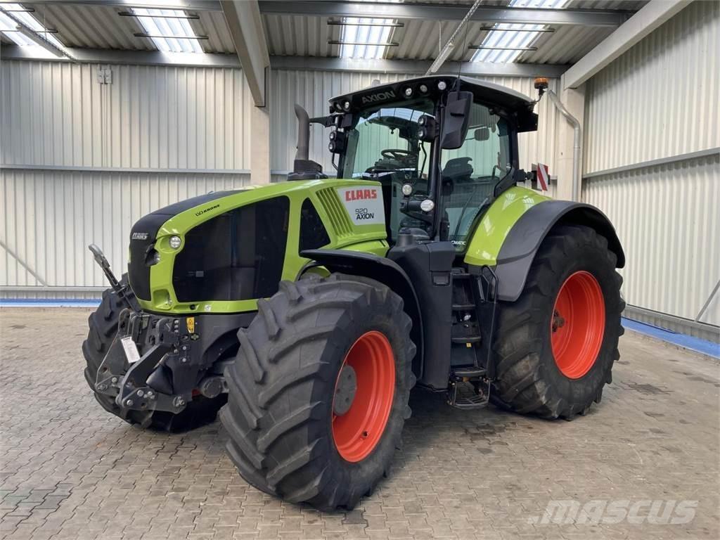 CLAAS Axion 920 Traktory