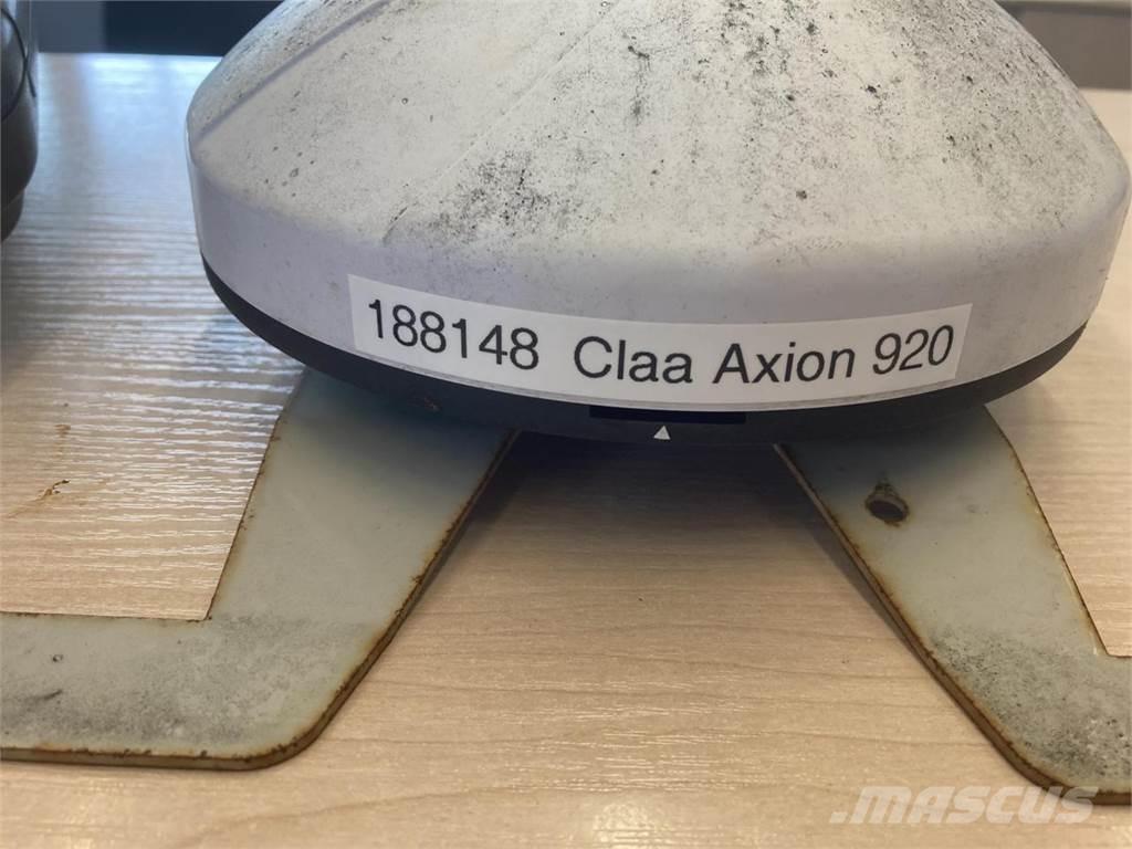 CLAAS Axion 920 Traktory