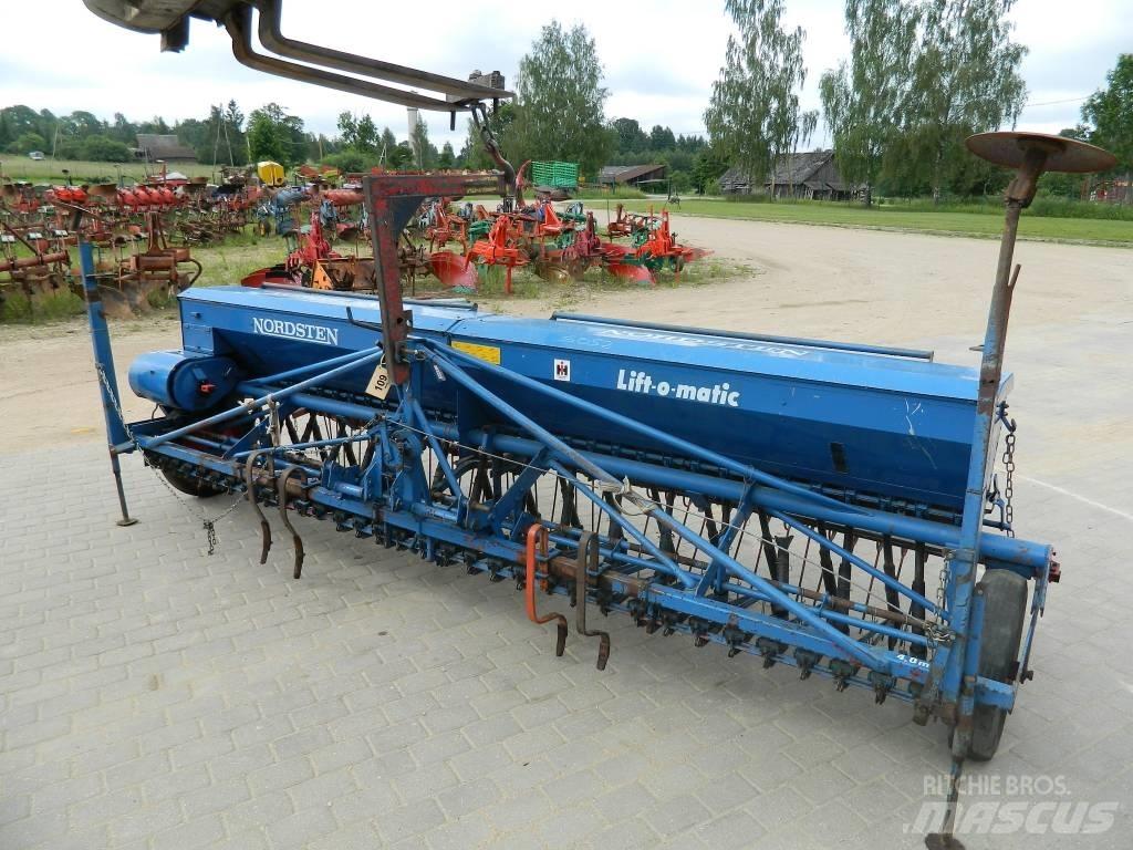Nordsten CLB 4 Mechanické secí stroje
