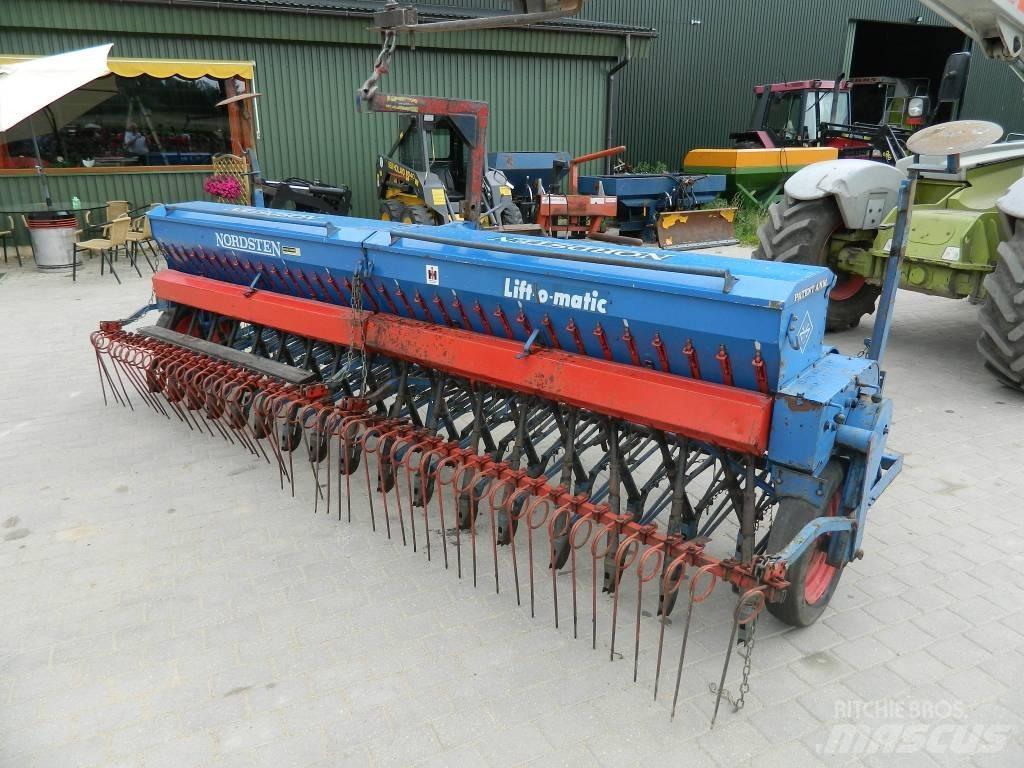 Nordsten CLB 4 Mechanické secí stroje