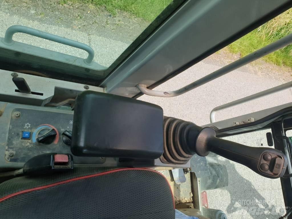 Takeuchi TB175W Kolová rýpadla