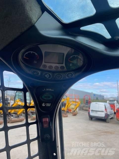 Bobcat T 550 Smykem řízené nakladače
