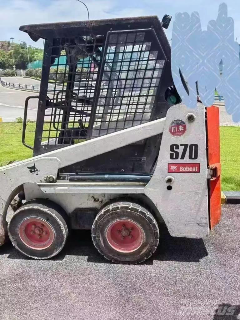 Bobcat S 70 Smykem řízené nakladače