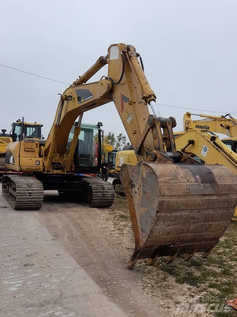 CAT 325 C LN Pásová rýpadla