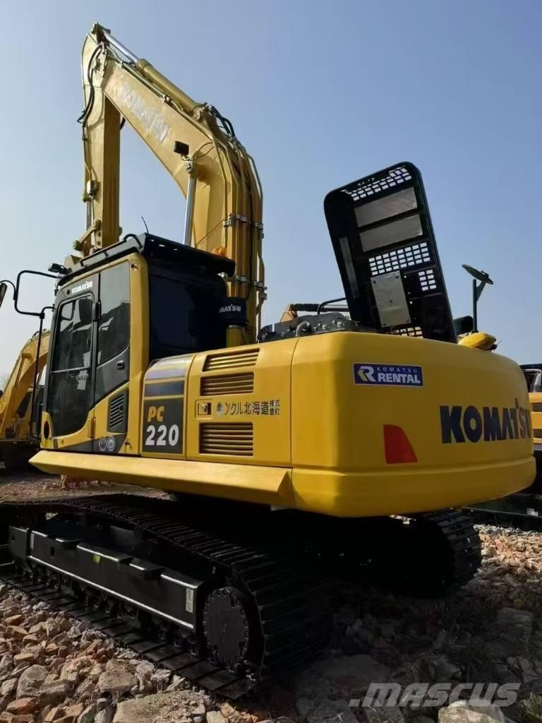 Komatsu PC 220-8 Pásová rýpadla