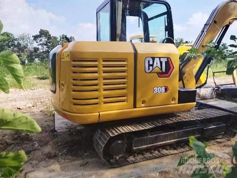 CAT 306 Mini rýpadla < 7t
