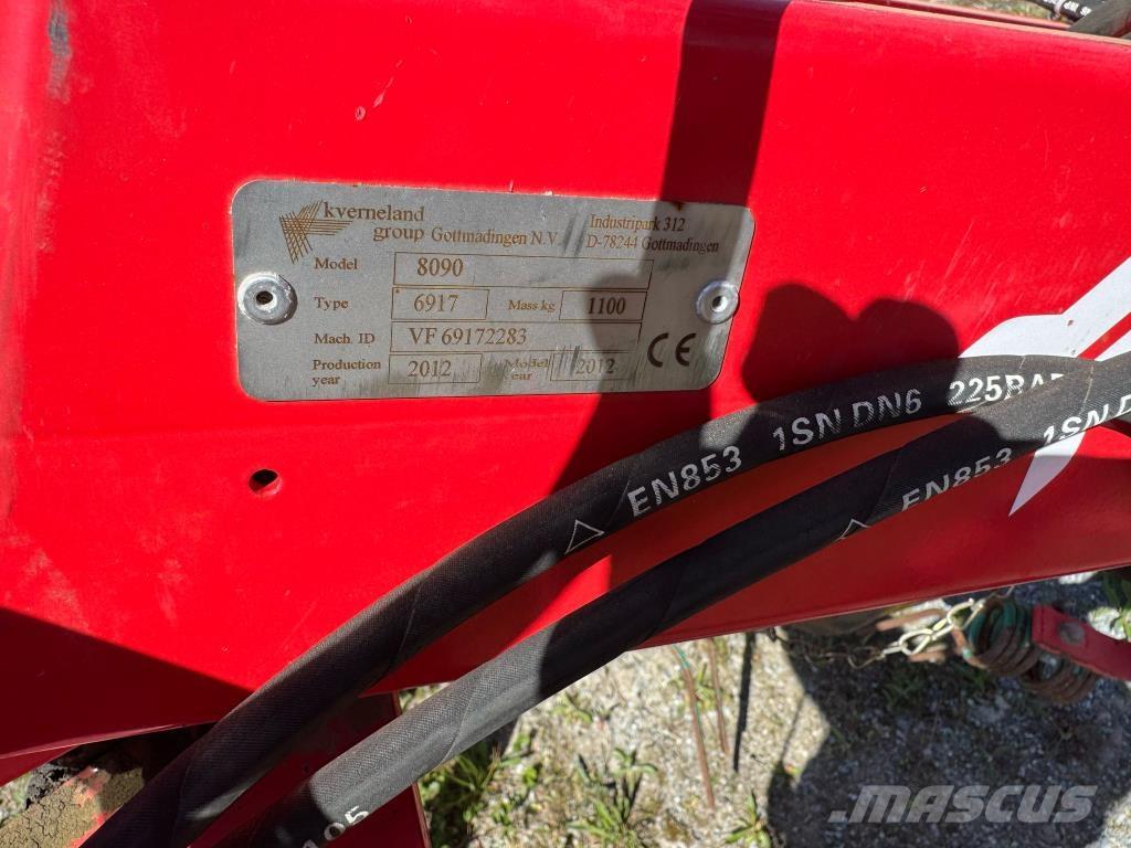 Kverneland 8090 Obraceče a shrabovače sena