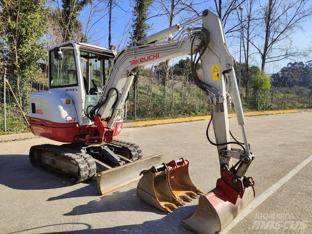 Takeuchi TB 230 Mini rýpadla < 7t