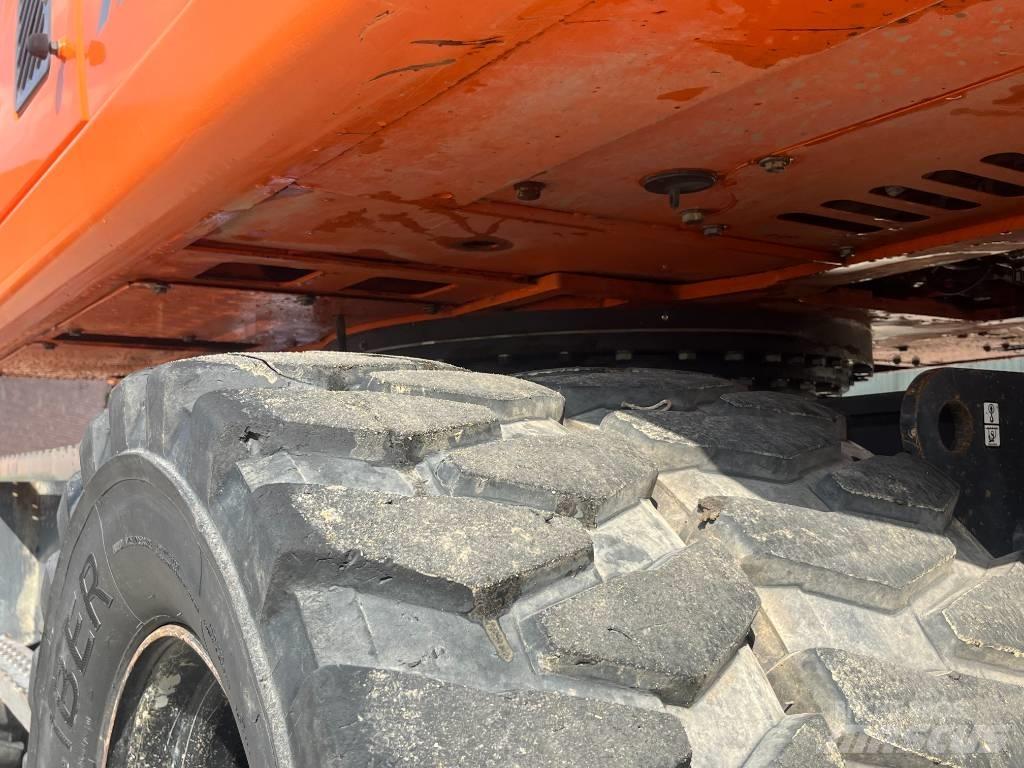 Doosan DX 160 W-3 Kolová rýpadla