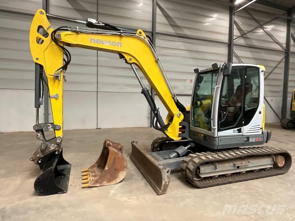 Neuson EZ 80 Midi rýpadla 7t - 12t