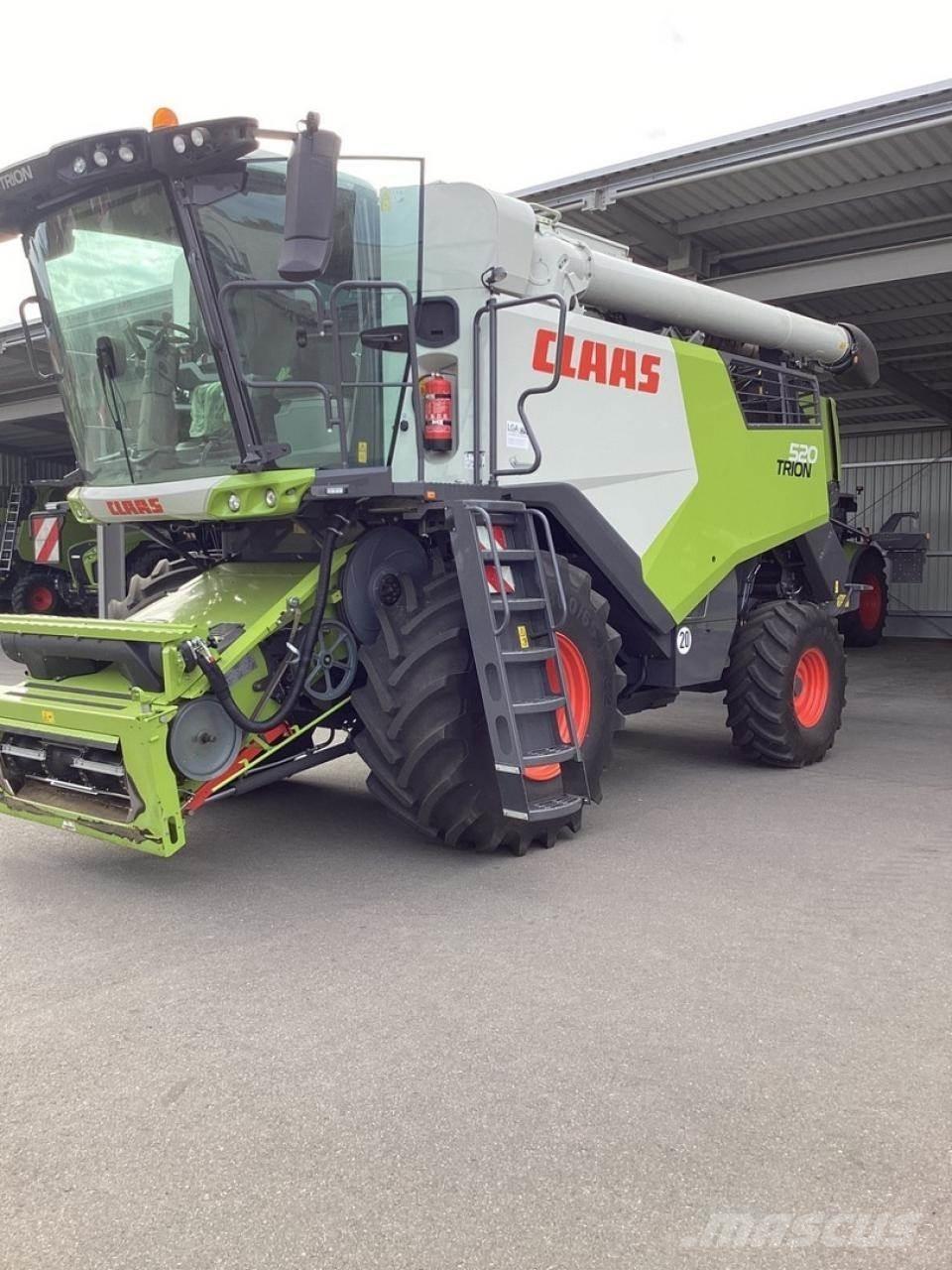 CLAAS Trion 520 Sklízecí mlátičky