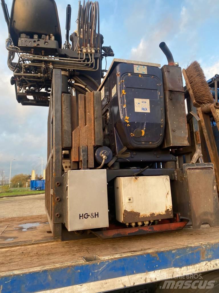 Kennis K16R/71-3 Nakládací jeřáby