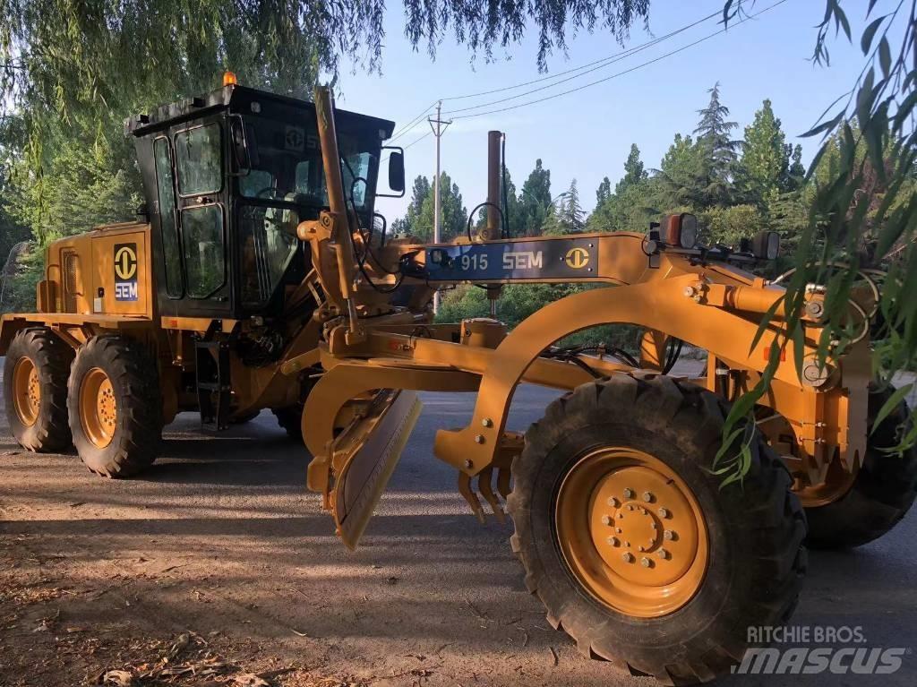 SEM 915 motor grader Grejdry