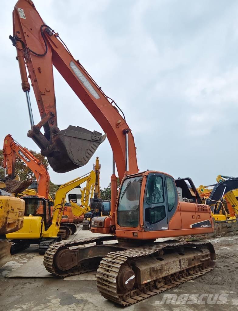 Doosan DX 300 LC Pásová rýpadla