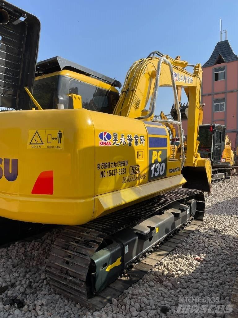 Komatsu 130-7 Pásová rýpadla