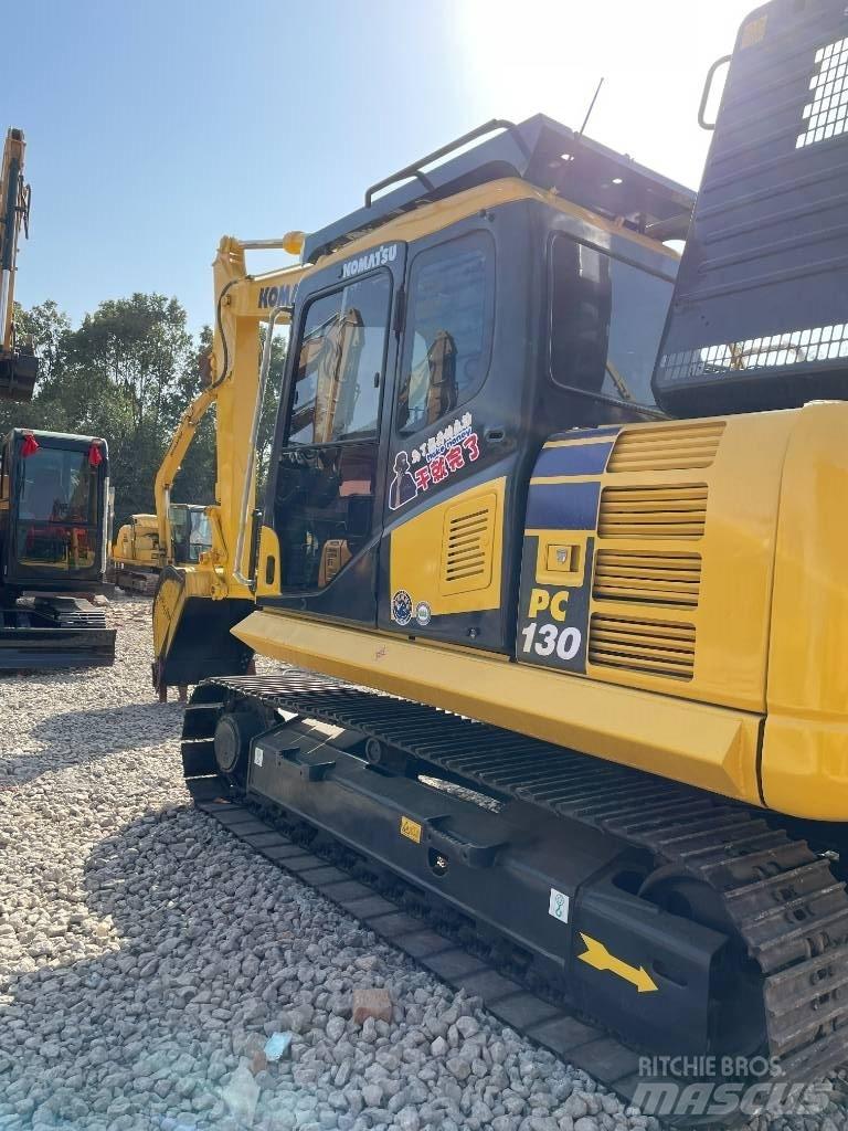 Komatsu 130-7 Pásová rýpadla