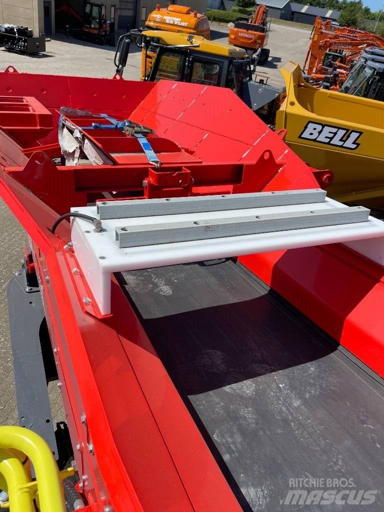 Sandvik QH 332 Mobilní drtiče