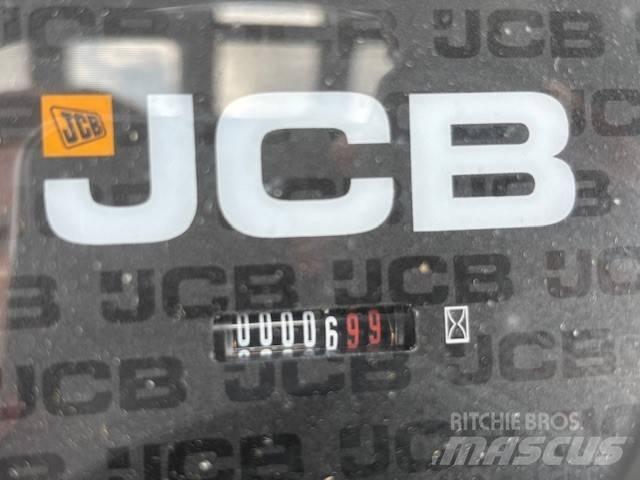 JCB 403 Smykem řízené nakladače