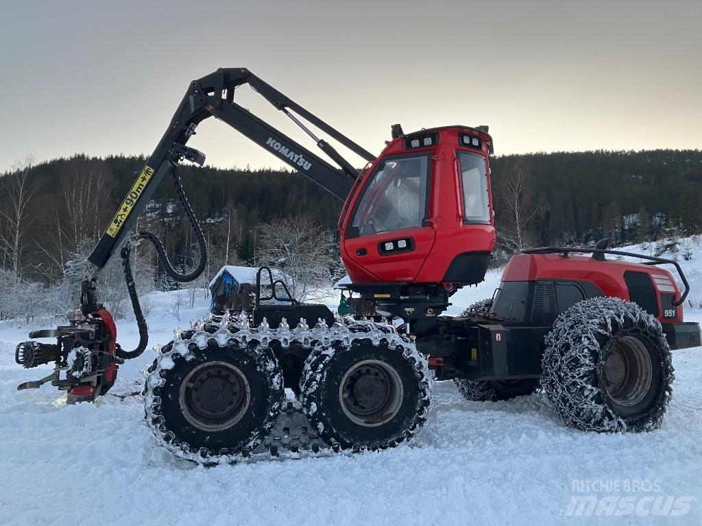 Komatsu 951 Harvestory