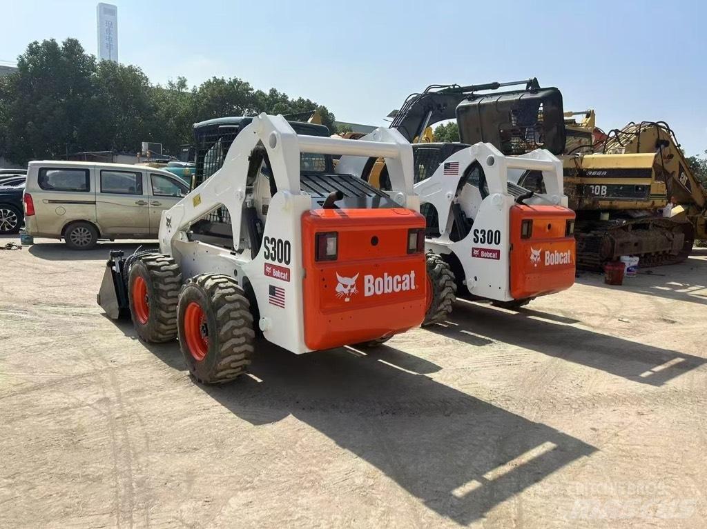 Bobcat S300 Smykem řízené nakladače