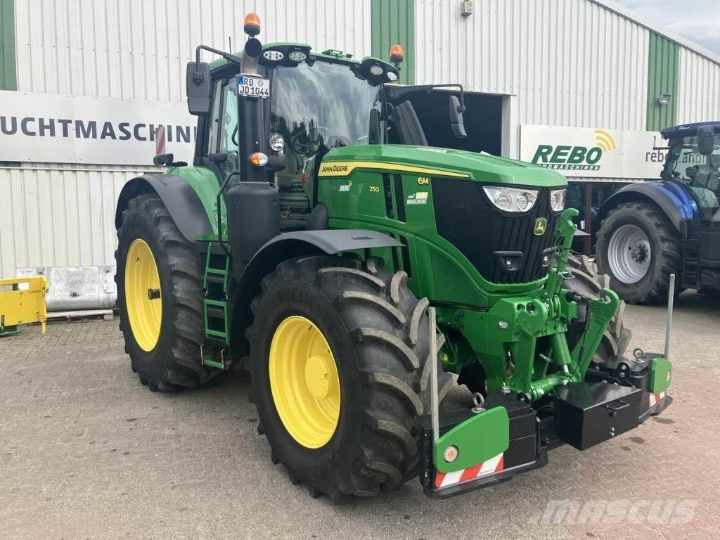 John Deere 6M250 Traktory