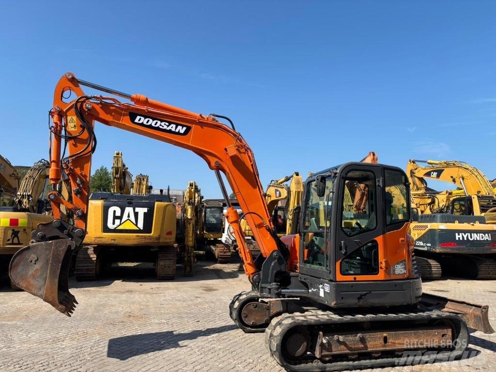 Doosan DX 80 R Midi rýpadla 7t - 12t
