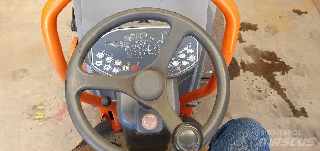 Hamm HD 10 C VV Tandemové válce