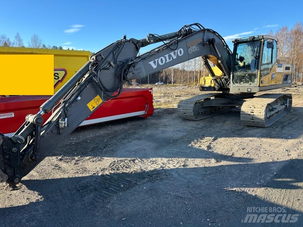 Volvo EC 220 DL Pásová rýpadla