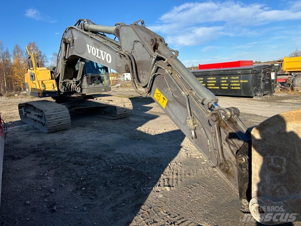 Volvo EC 220 DL Pásová rýpadla