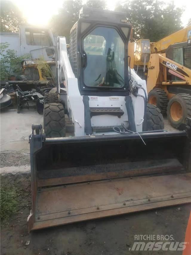 Bobcat S300 Smykem řízené nakladače