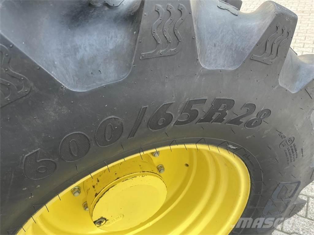 John Deere 6150R Traktory