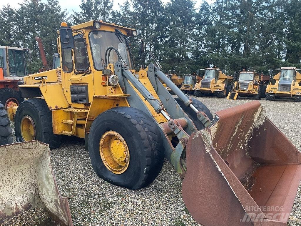 Volvo L90 Kolové nakladače