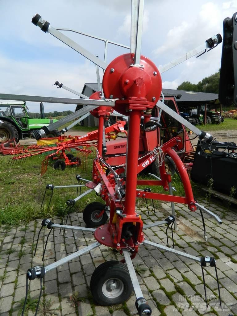 DCM GVF 560 3PN Obraceče a shrabovače sena