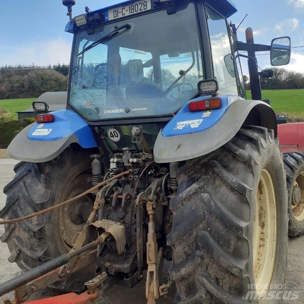 New Holland TM 135 Traktory
