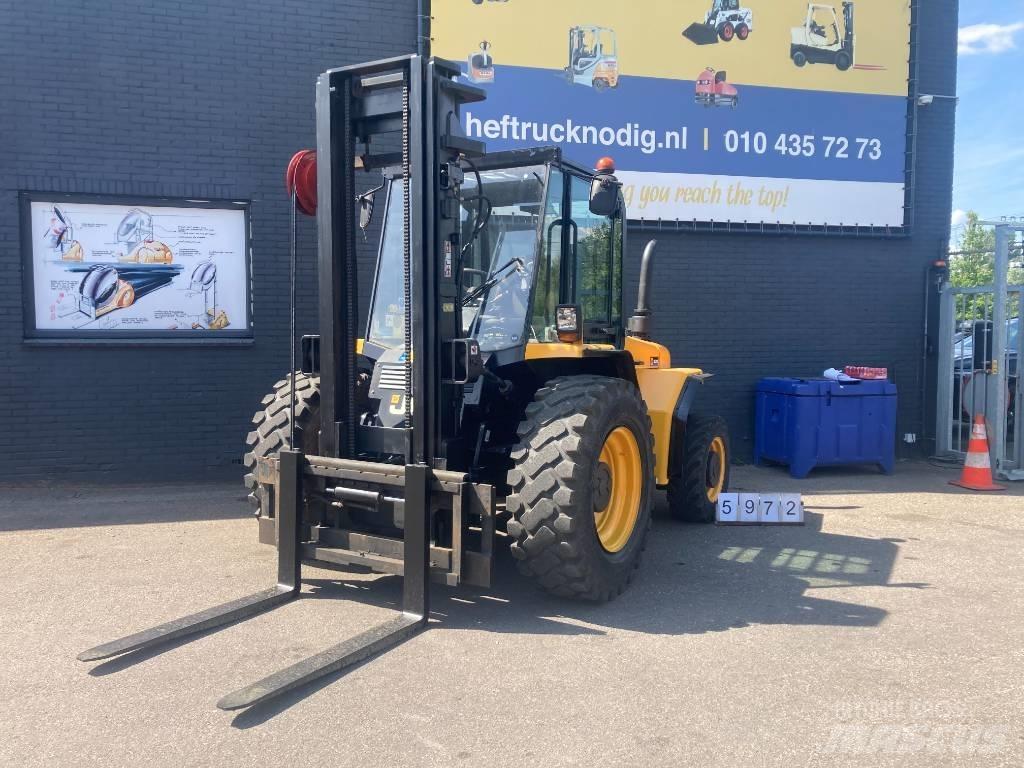 JCB 930-4 Terénní vysokozdvižné vozíky