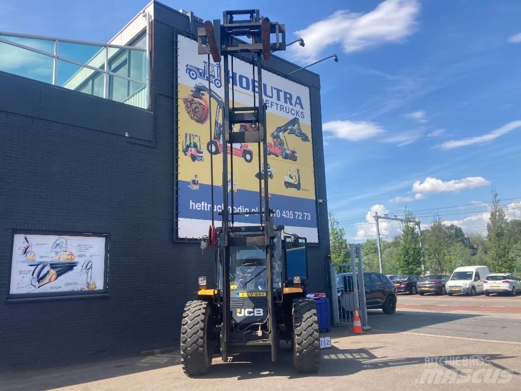 JCB 930-4 Terénní vysokozdvižné vozíky