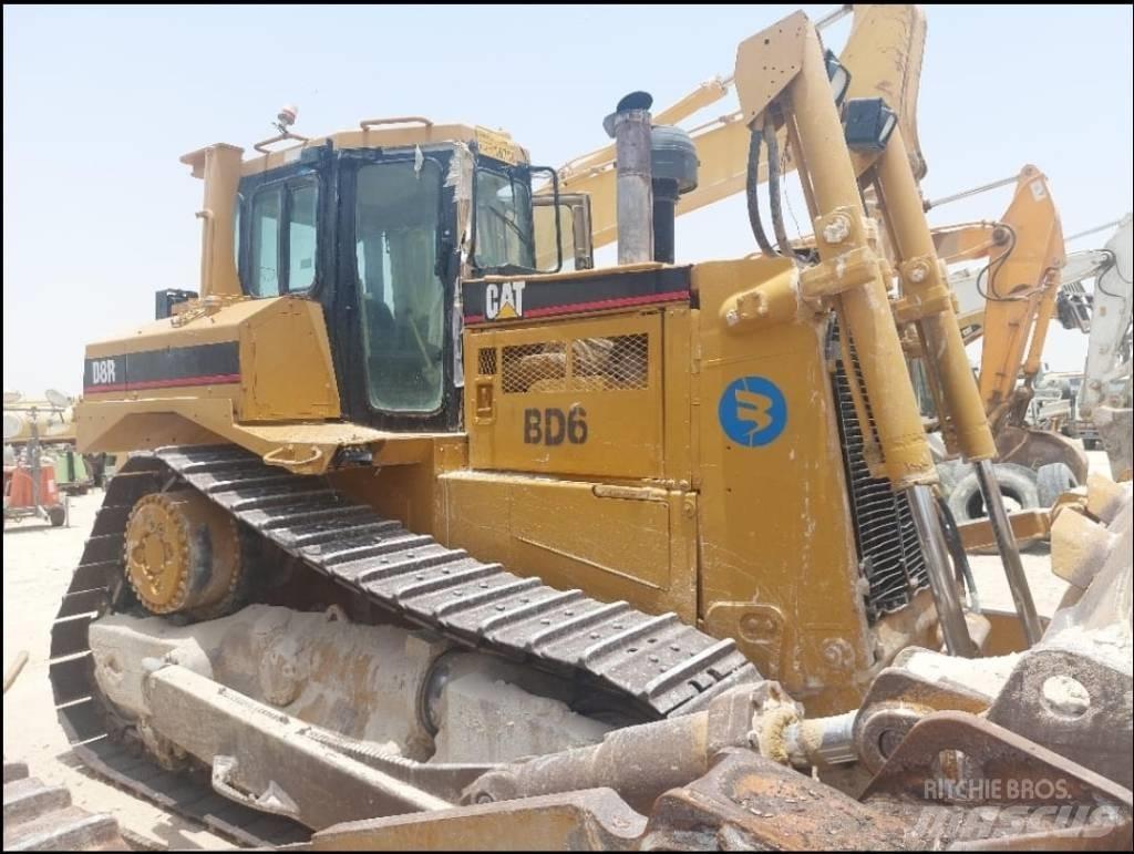 CAT D 8 R Pásové dozery