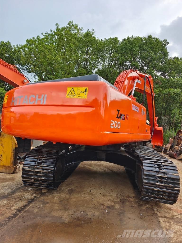 Hitachi EX 200-1 Pásová rýpadla