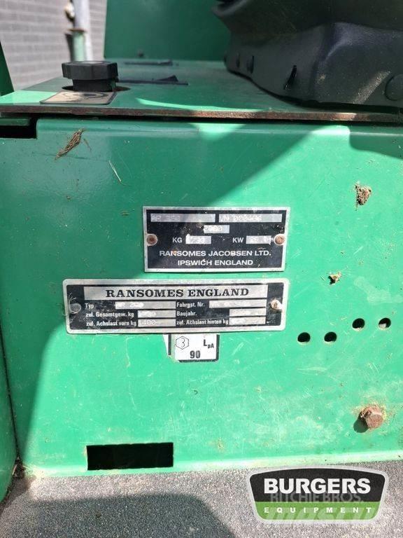 Ransomes AR250 Samojízdné sekačky