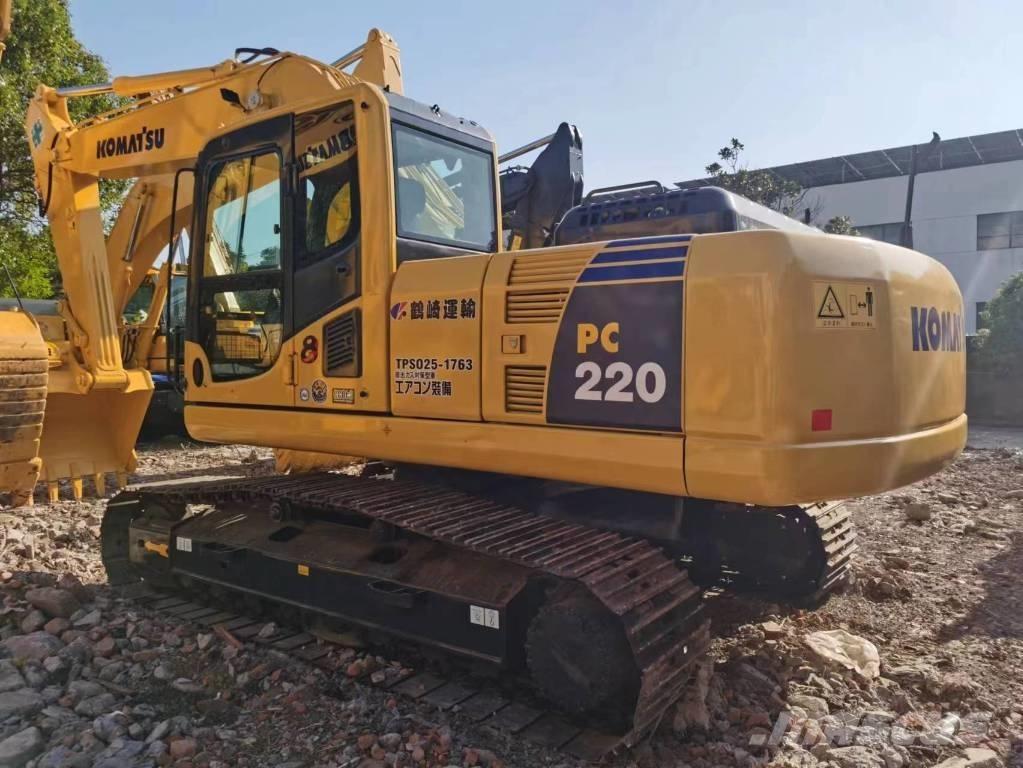 Komatsu PC 220-8 Pásová rýpadla