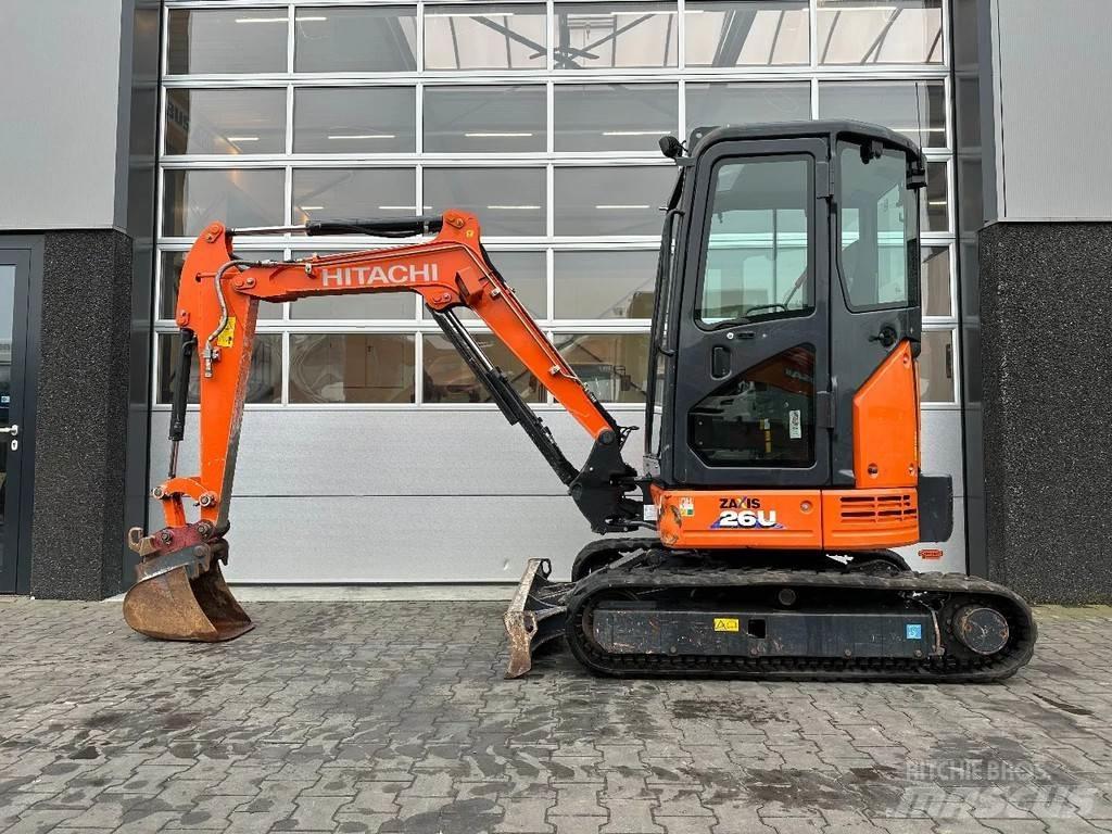 Hitachi ZX26U-6 CR Mini rýpadla < 7t