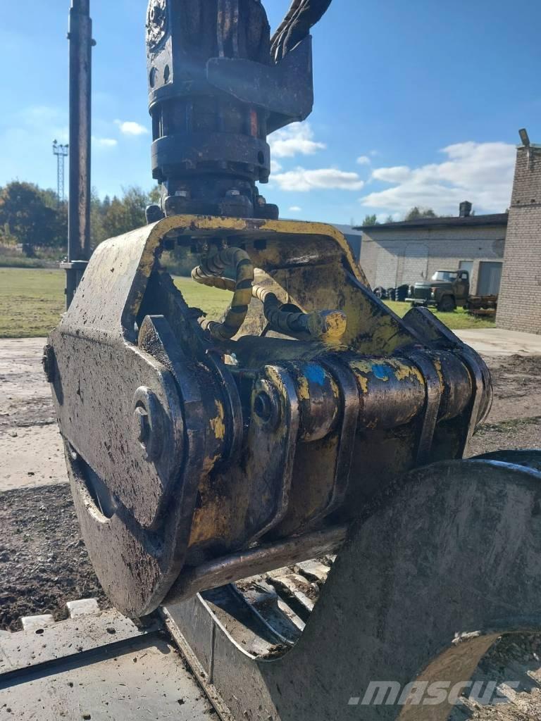 John Deere 1510G Vyvážecí traktory