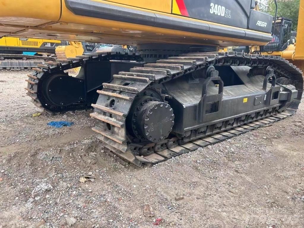 CAT 340 Pásová rýpadla