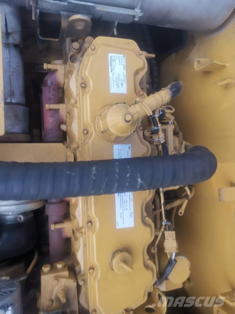 CAT 330 D Pásová rýpadla