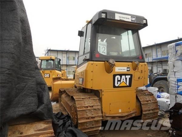 CAT D 5 K LGP Pásové dozery